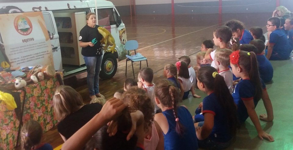 Programa Roda de Leitura na Escola Emma Balke