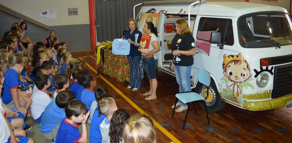 Programa Roda de Leitura na Escola Emma Balke