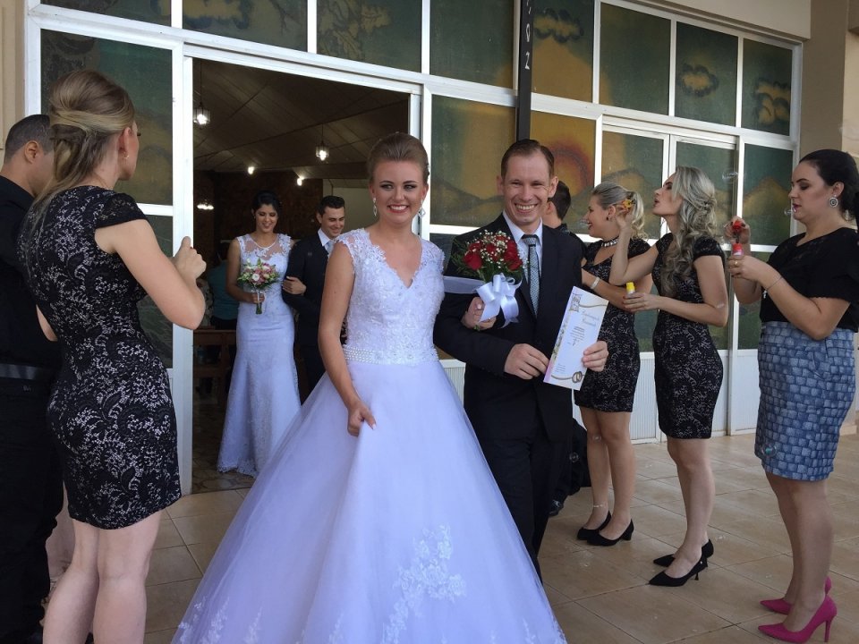 Fundação Aury Luiz Bodanese promove segundo Casamento Cooperado em Pinhalzinho (SC)