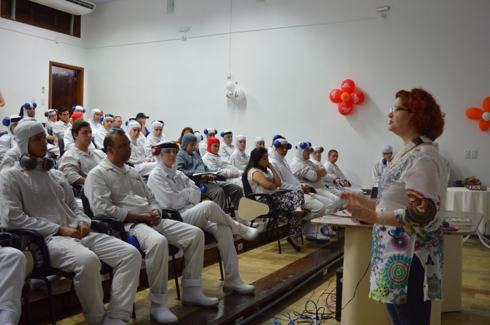 Violência doméstica em debate nas unidades da Aurora Alimentos