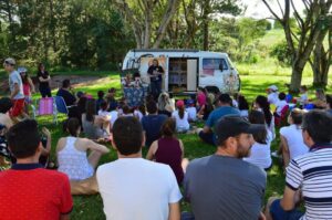 Programa Roda de Leitura contribui para o desenvolvimento da linguagem oral e escrita dos ouvintes
