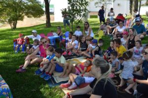 Programa Roda de Leitura contribui para o desenvolvimento da linguagem oral e escrita dos ouvintes