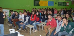 Programa Roda de Leitura leva contação de histórias, leitura e socialização a espaços