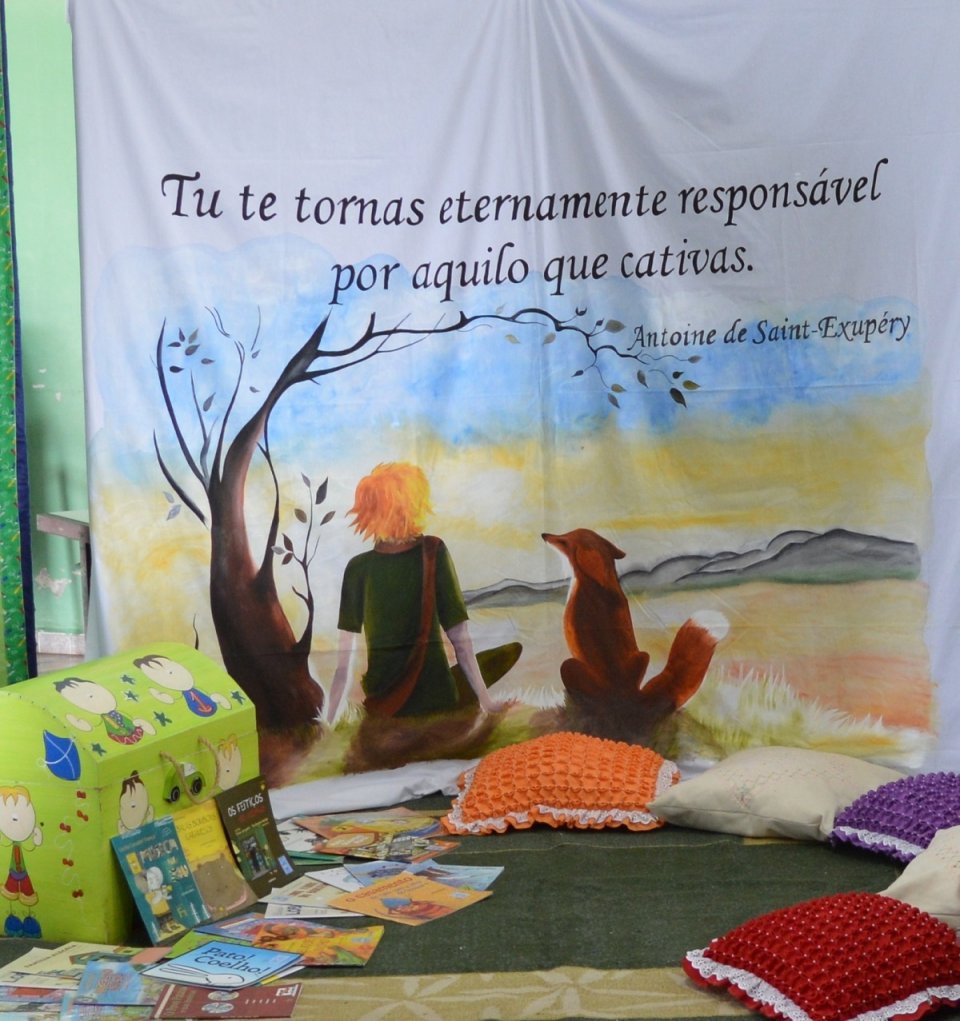 Programa Roda de Leitura leva contação de histórias, leitura e socialização a espaços