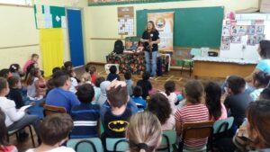 Programa Roda de Leitura em escolas de Chapecó (SC)