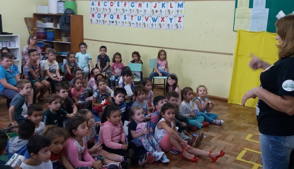 Programa Roda de Leitura em escolas de Chapecó (SC)