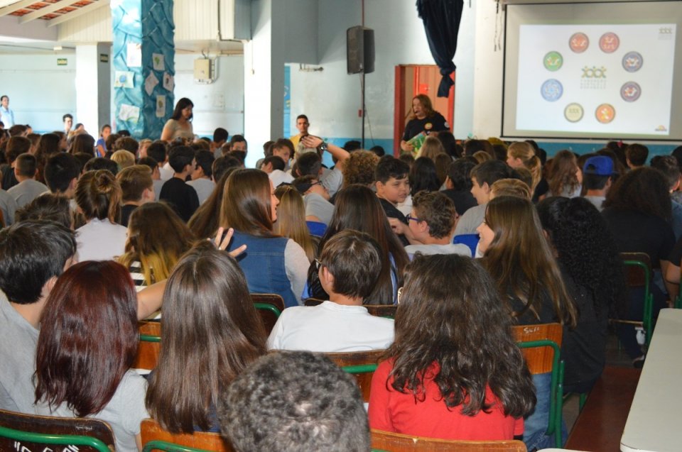 Formando novos leitores através do programa Roda de Leitura