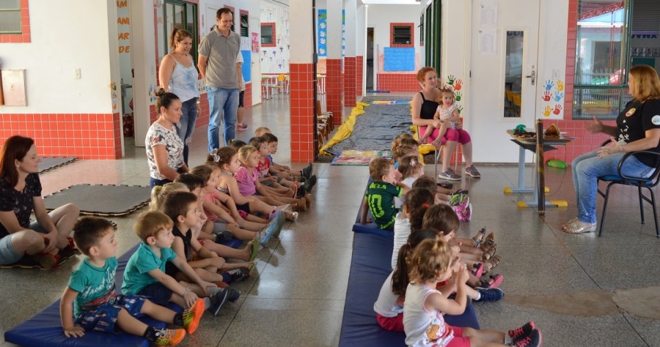 Formando novos leitores através do programa Roda de Leitura