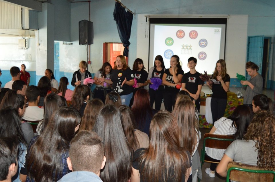 Formando novos leitores através do programa Roda de Leitura