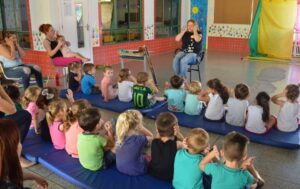 Formando novos leitores através do programa Roda de Leitura