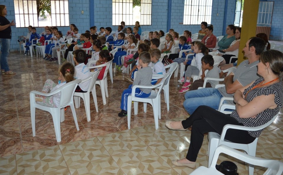 Formando novos leitores através do programa Roda de Leitura