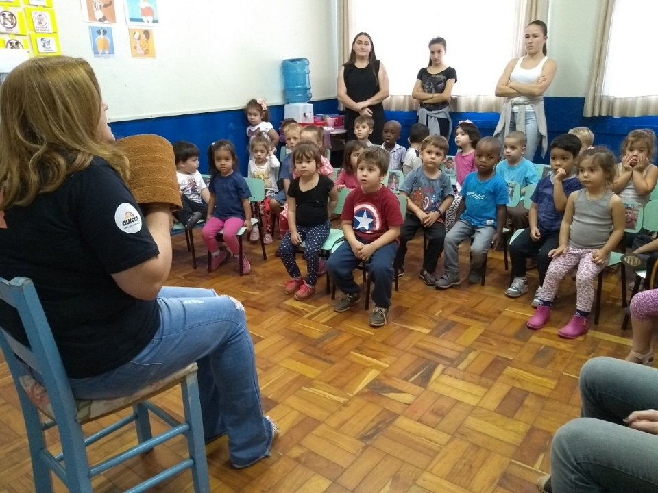 Momentos de descontração e socialização com o programa Roda de Leitura