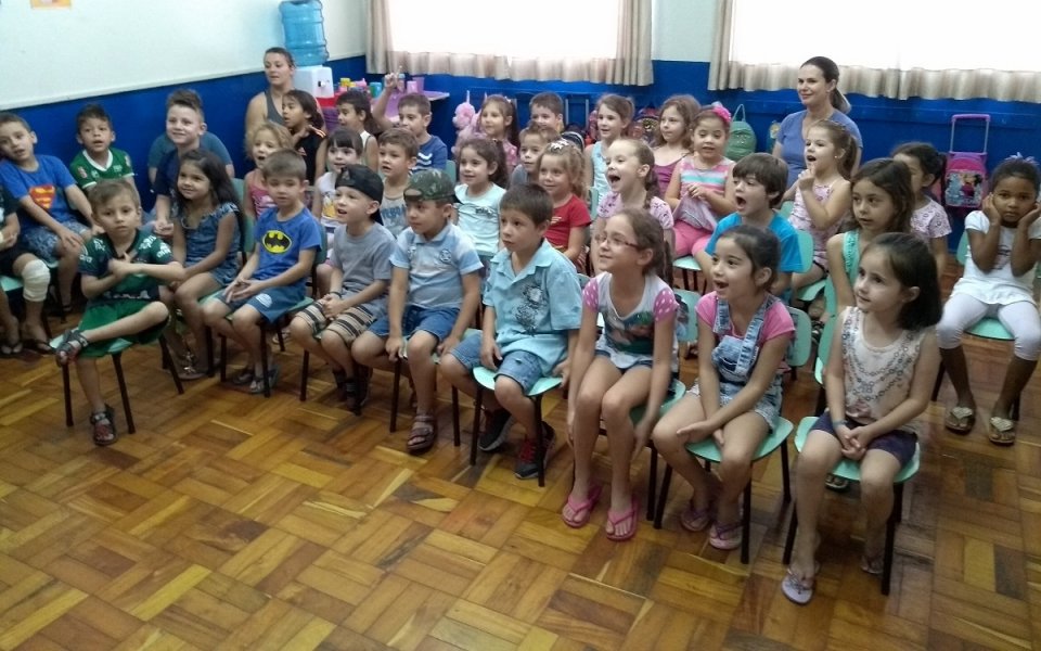 Momentos de descontração e socialização com o programa Roda de Leitura