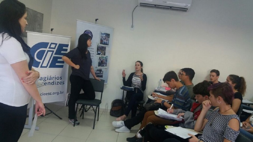 Cinema da prevenção no CIEE em Chapecó (SC)