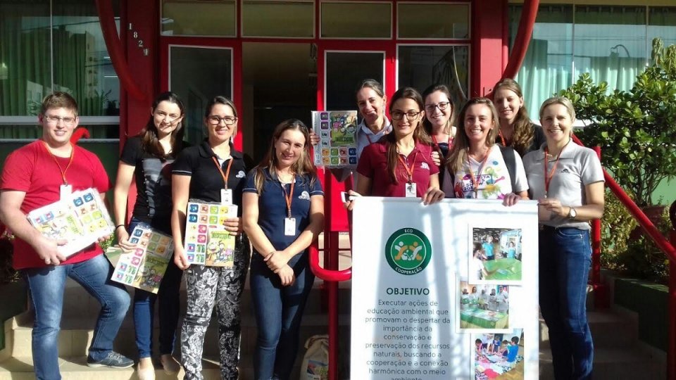 Multiplicadores do Programa Eco Cooperação participam de treinamento de reciclagem