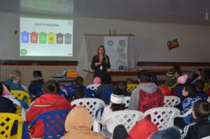 Programa Eco Cooperação promovendo a educação ambiental