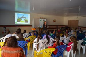 Programa Eco Cooperação promovendo a educação ambiental