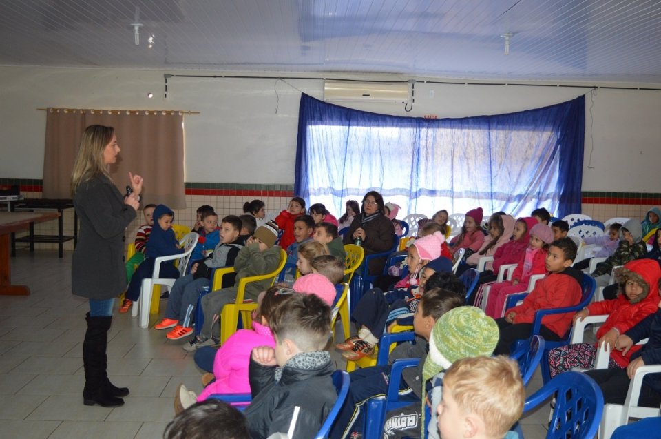 Programa Eco Cooperação promovendo a educação ambiental