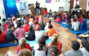 Literatura e contação de histórias com o Programa Roda de Leitura