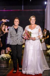 Casamento Cooperado realiza sonho de 43 casais em Guarulhos (SP)