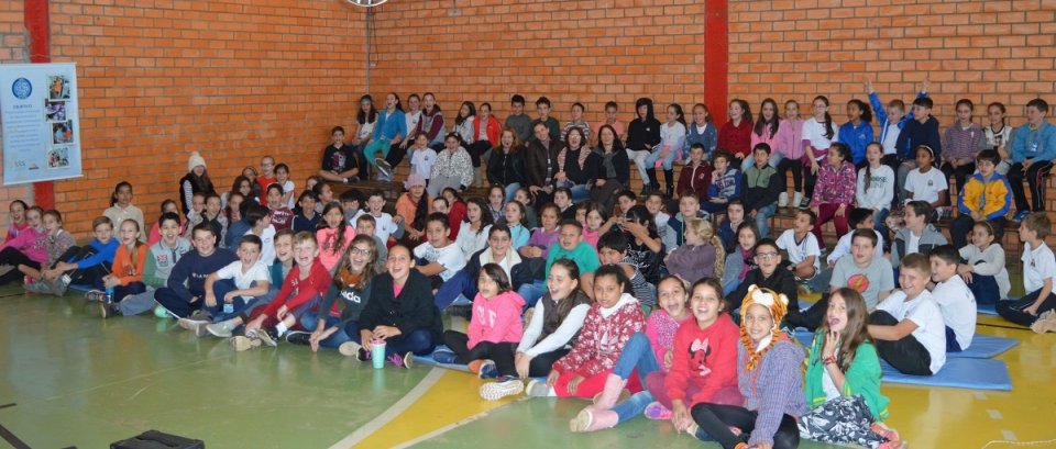 Um mundo de imaginação com o programa Roda de Leitura