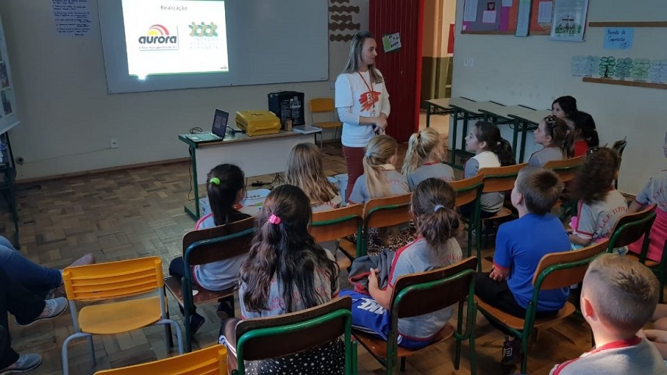 FALB incentivando a leitura e promovendo a educação ambiental