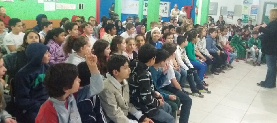 Literatura e educação ambiental em São Domingos (SC) com os programas da FALB