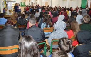 Incentivo à leitura e à preservação ambiental com os programas da FALB