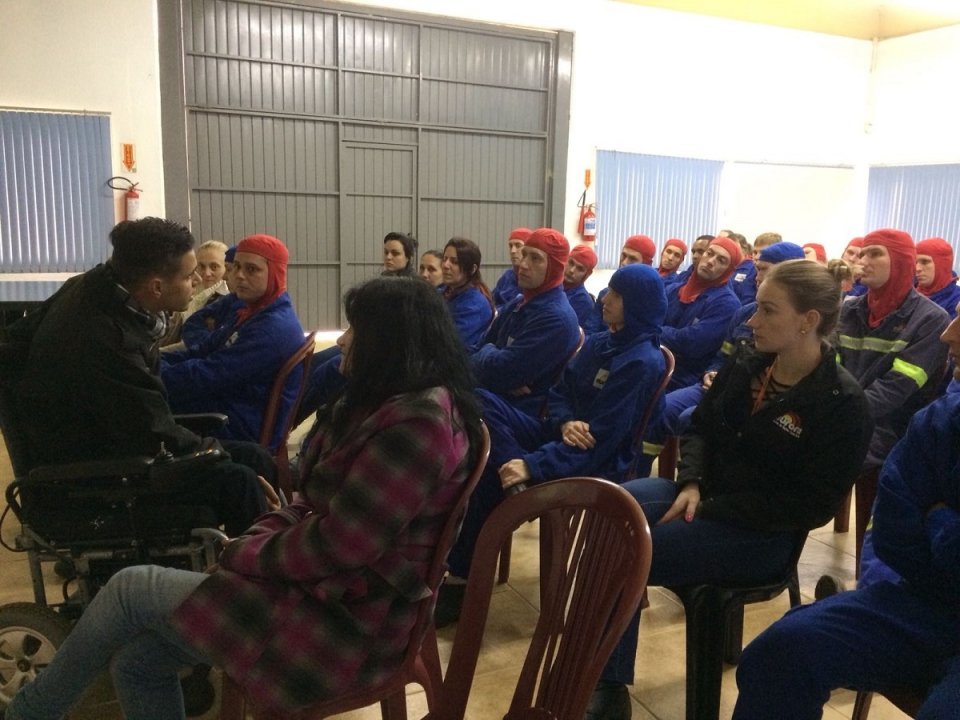 “Pés, para que os quero, se tenho asas para voar”?