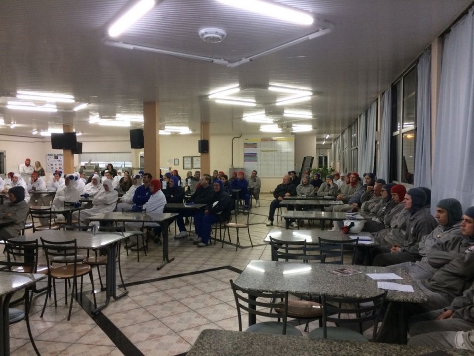 “Pés, para que os quero, se tenho asas para voar”?