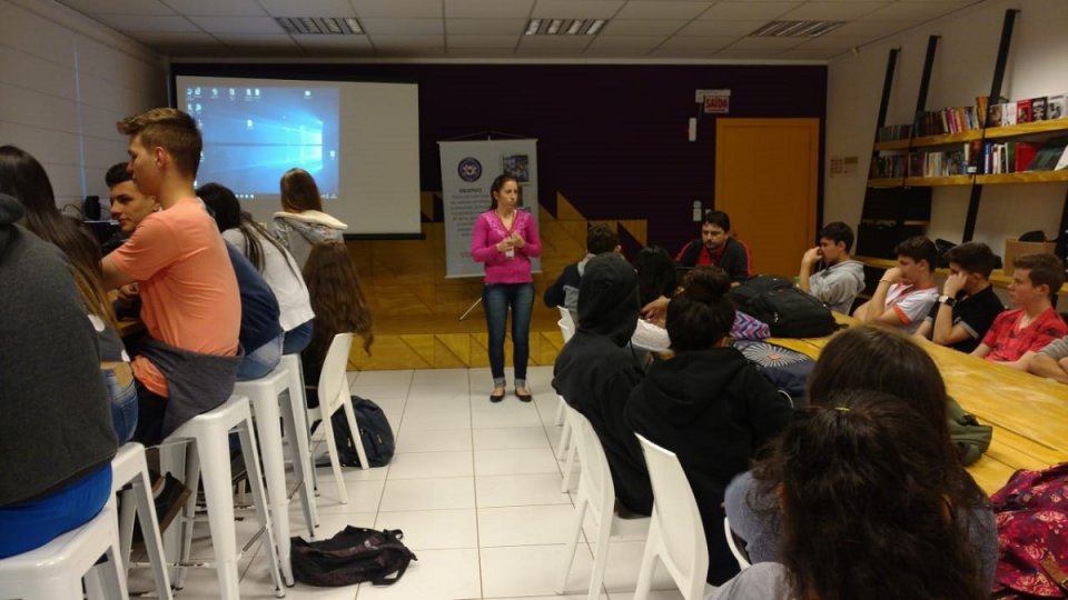 Cinema da Prevenção nos municípios de Pinhalzinho e Sul Brasil (SC)