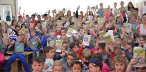 Educação ambiental e formação de novos leitores com os programas da FALB