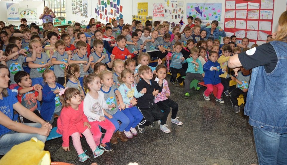 Educação ambiental e formação de novos leitores com os programas da FALB