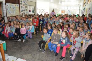 Educação ambiental e formação de novos leitores com os programas da FALB