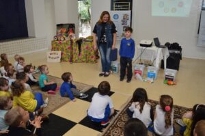 Educação ambiental e formação de novos leitores com os programas da FALB