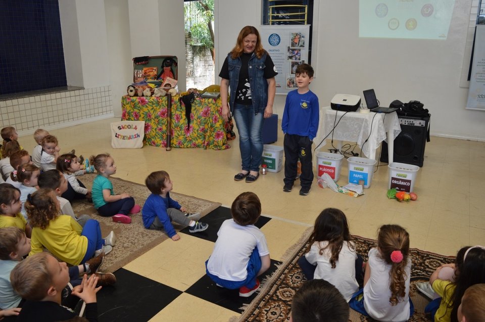 Educação ambiental e formação de novos leitores com os programas da FALB