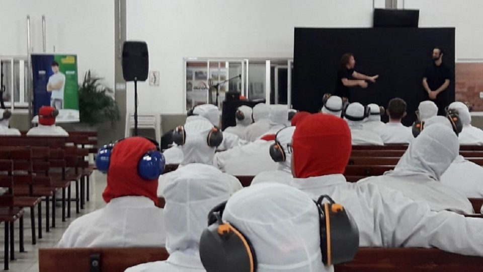 Espetáculo Multiplicando o Bem percorre Unidades da Aurora em Santa Catarina