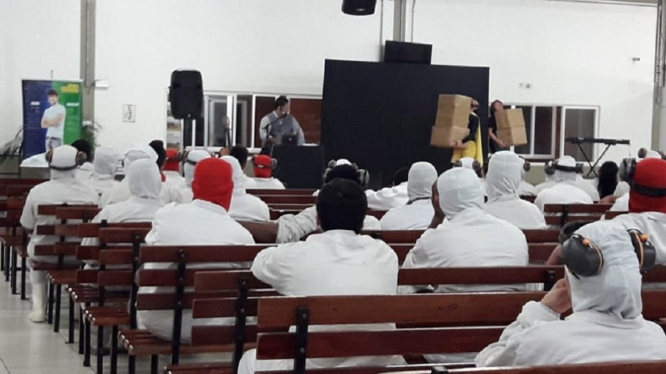 Espetáculo Multiplicando o Bem percorre Unidades da Aurora em Santa Catarina