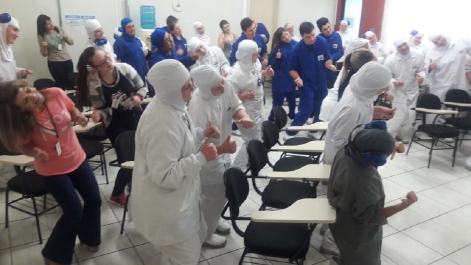 Empregados da Unidade da Aurora em Guatambu (SC) participam de palestra motivacional