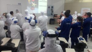Empregados da Unidade da Aurora em Guatambu (SC) participam de palestra motivacional