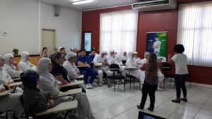 Empregados da Unidade da Aurora em Guatambu (SC) participam de palestra motivacional
