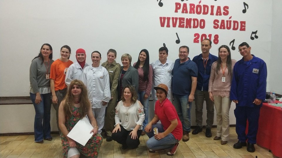 Paródias da Prevenção é marcado por animação e sensibilização na Unidade da Aurora em Chapecó (SC)