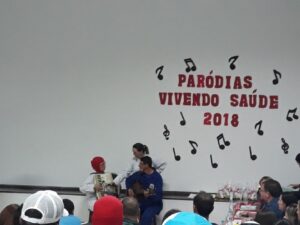 Paródias da Prevenção é marcado por animação e sensibilização na Unidade da Aurora em Chapecó (SC)