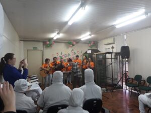 “Quebrando o Silêncio” é a vencedora do Concurso de Paródias na Unidade da Aurora em Sarandi (RS)