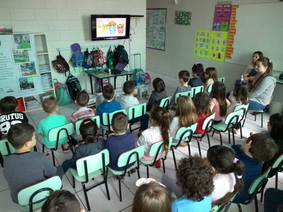 Eco Cooperação marca presença na Semana Nacional do Livro