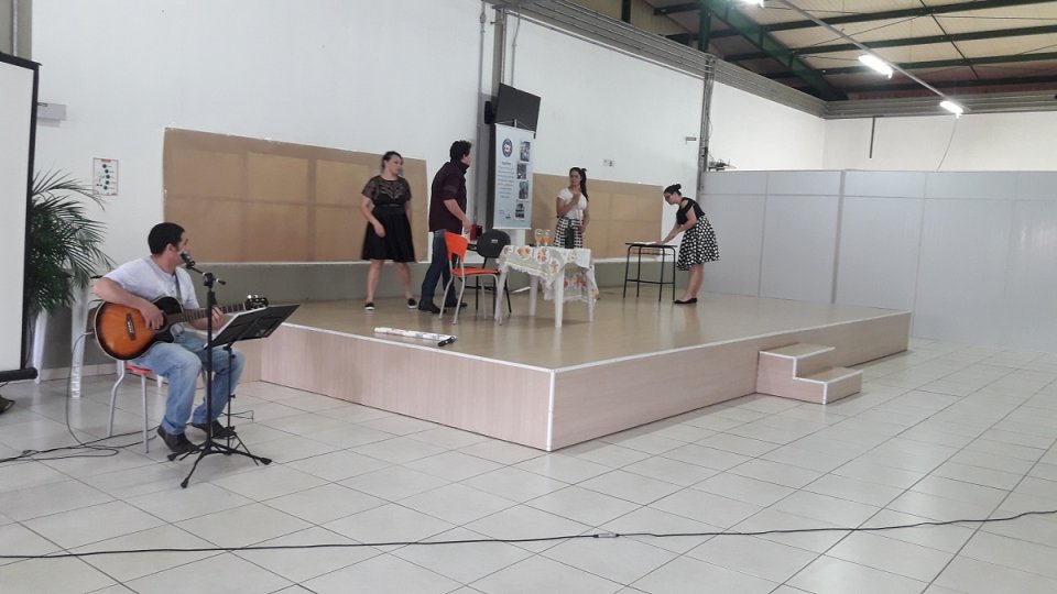 A dedicação foi contagiante nas equipes de “Paródias” na Unidade da Aurora em Chapecó (SC)