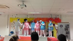 Nove equipes abordaram prevenção e saúde nas Paródias da Unidade da Aurora em Joaçaba (SC)