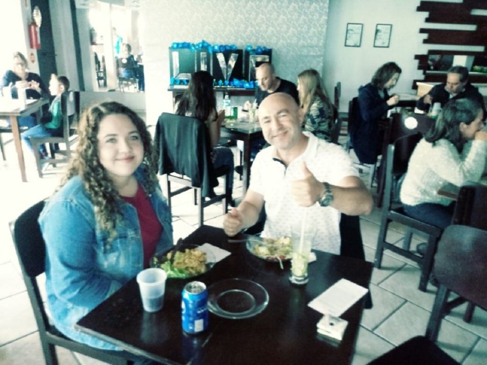 Voluntários da FALB auxiliam na I Paellada do GAPA