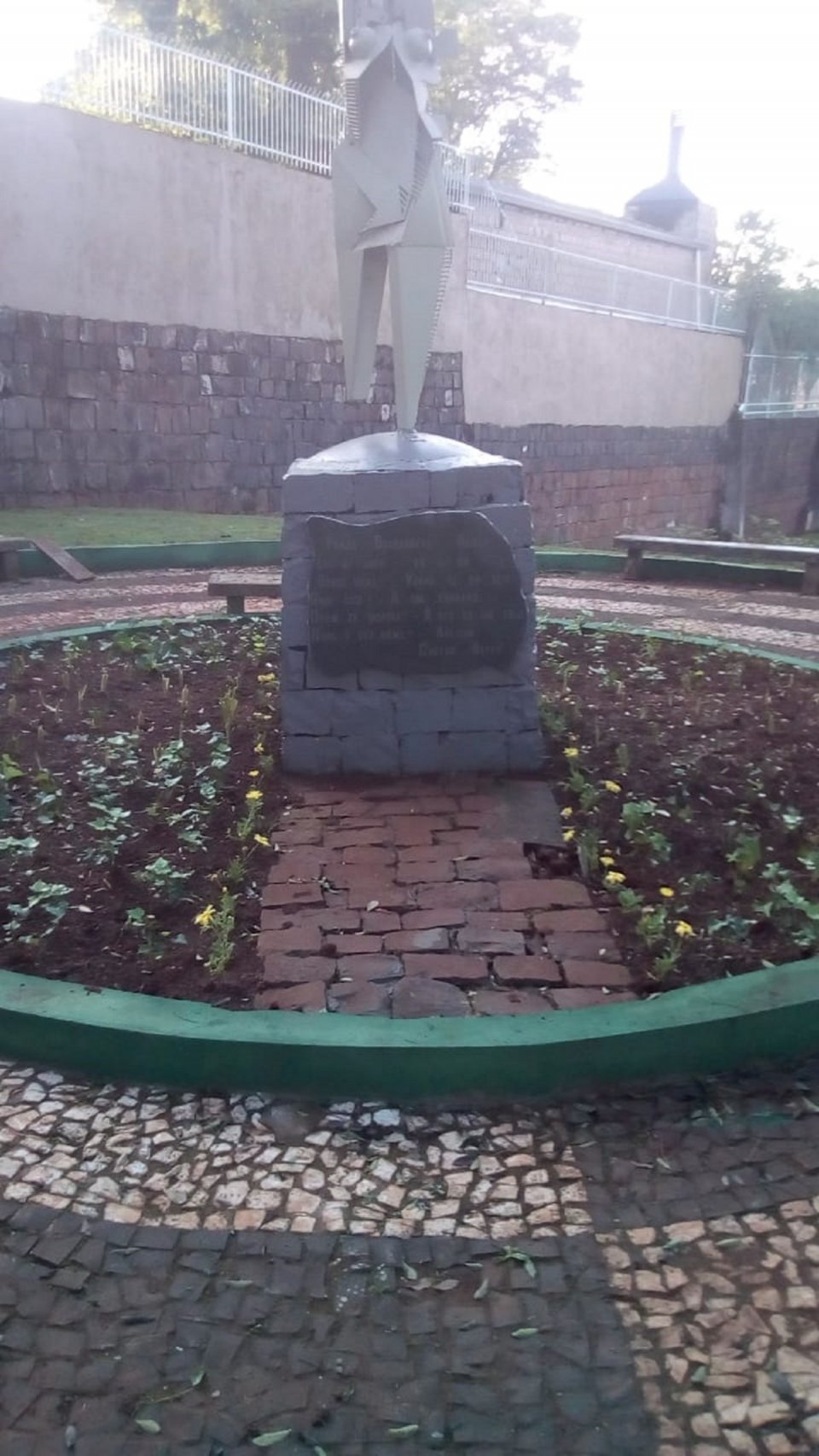 Praça Bernadete Roman de Chapecó (SC) ganha mais “vida” a cada dia