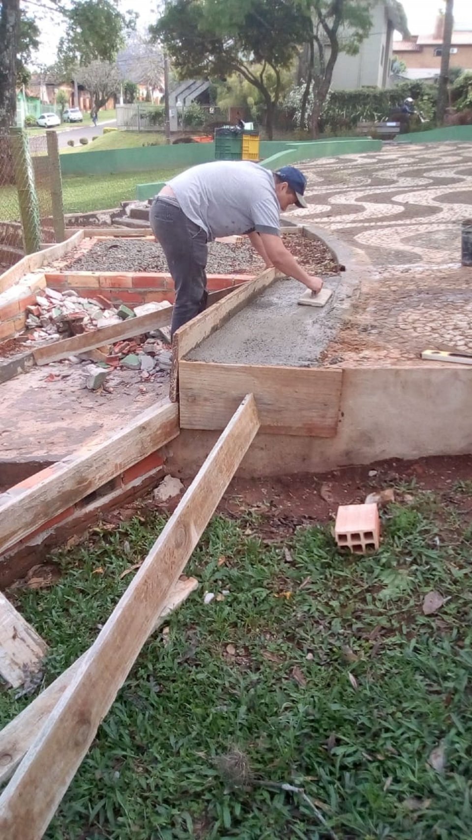 Praça Bernadete Roman de Chapecó (SC) ganha mais “vida” a cada dia